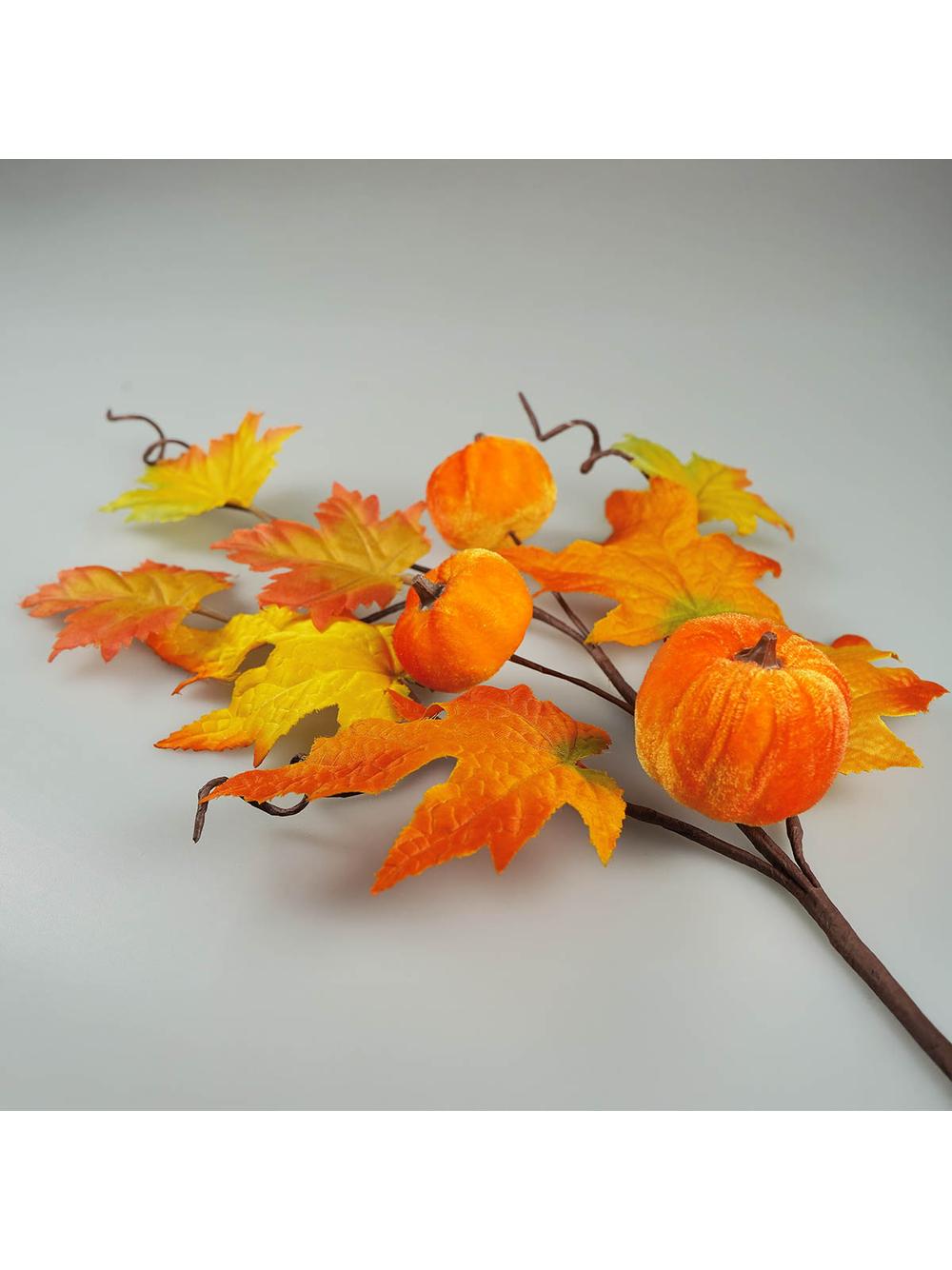 Jesienna gałązka z dyniami