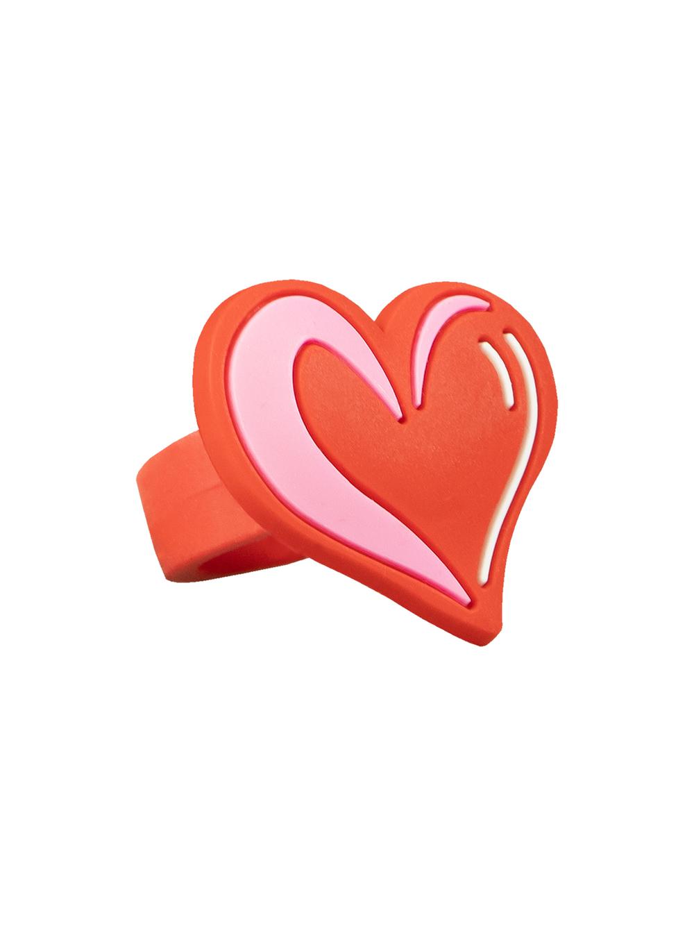 Walentynkowy pierścionek w displayu