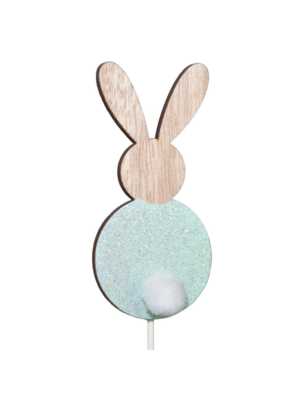 Drewniany zajączek na piku