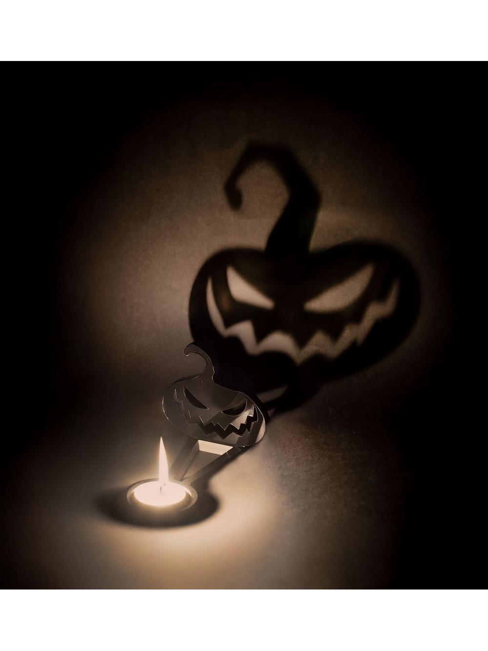 Świecznik - cień grozy