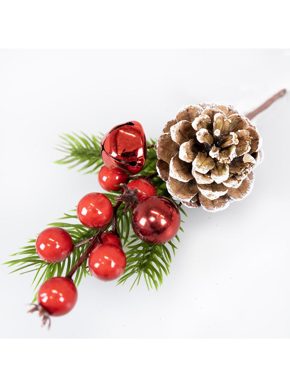 Zimowa gałązka zdobiona