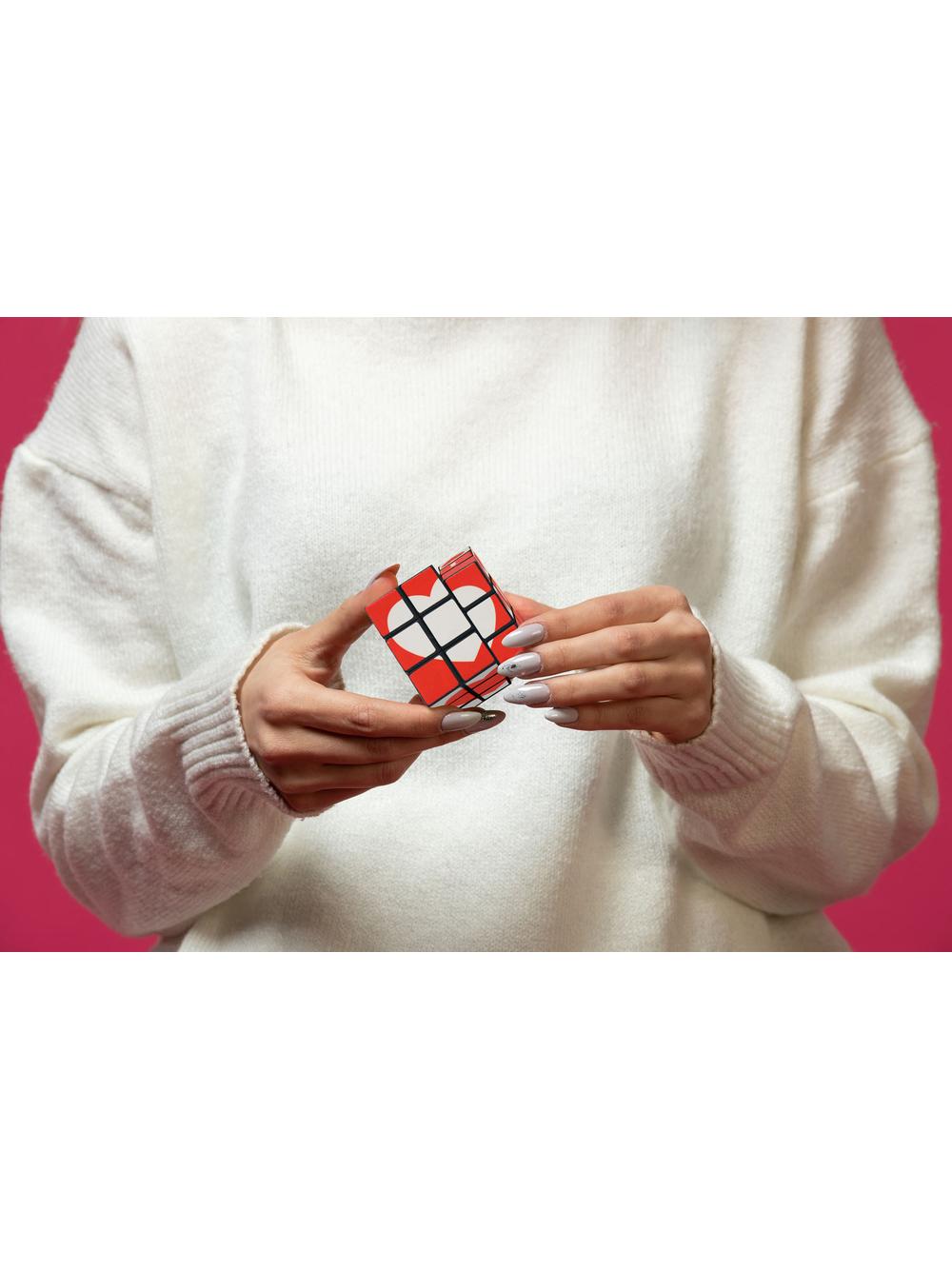 Walentynkowa kostka logiczna