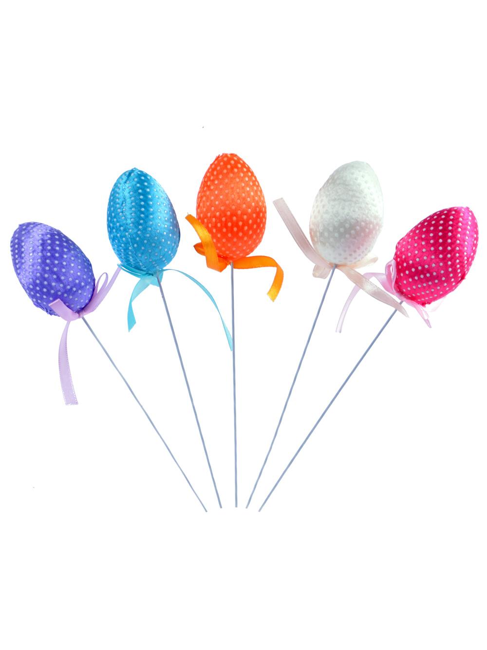 Pisanka w kropki na piku