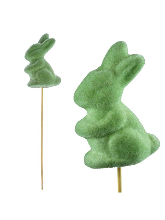 Zielony zajączek na piku