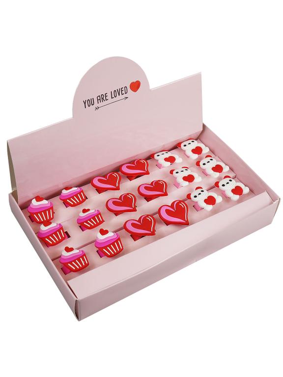 Walentynkowy pierścionek w displayu