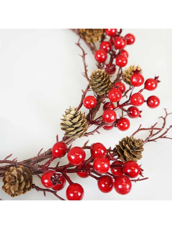 Wieniec z zimowymi jagodami